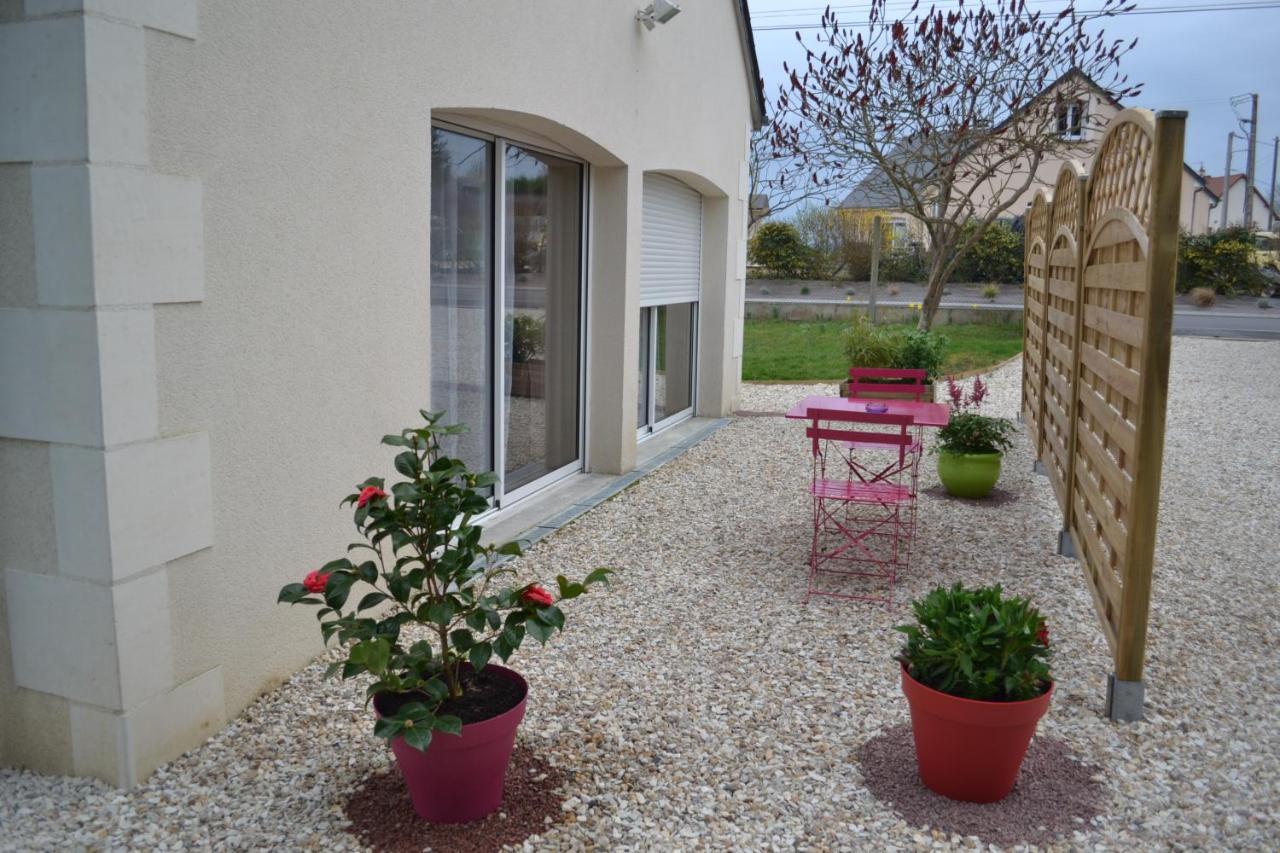 Au Coeur Du Bien-Etre, Gite Avec Piscine Chauffee Et Couverte, Spa, Sauna, Massages Monteaux Exteriér fotografie